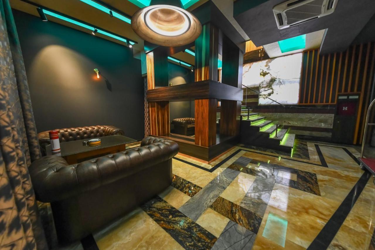 Hotel Havana 로즈니차 외부 사진