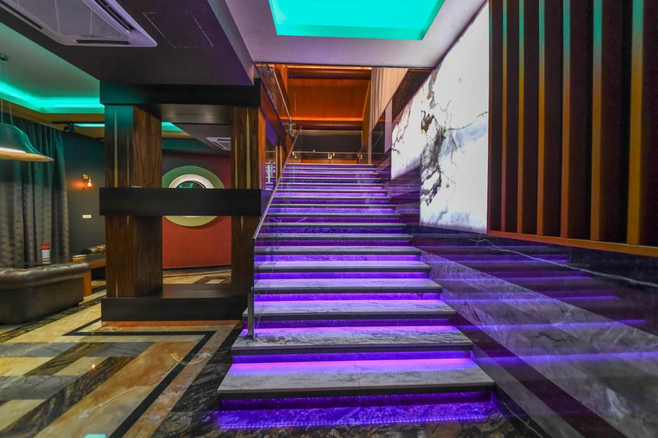 Hotel Havana 로즈니차 외부 사진
