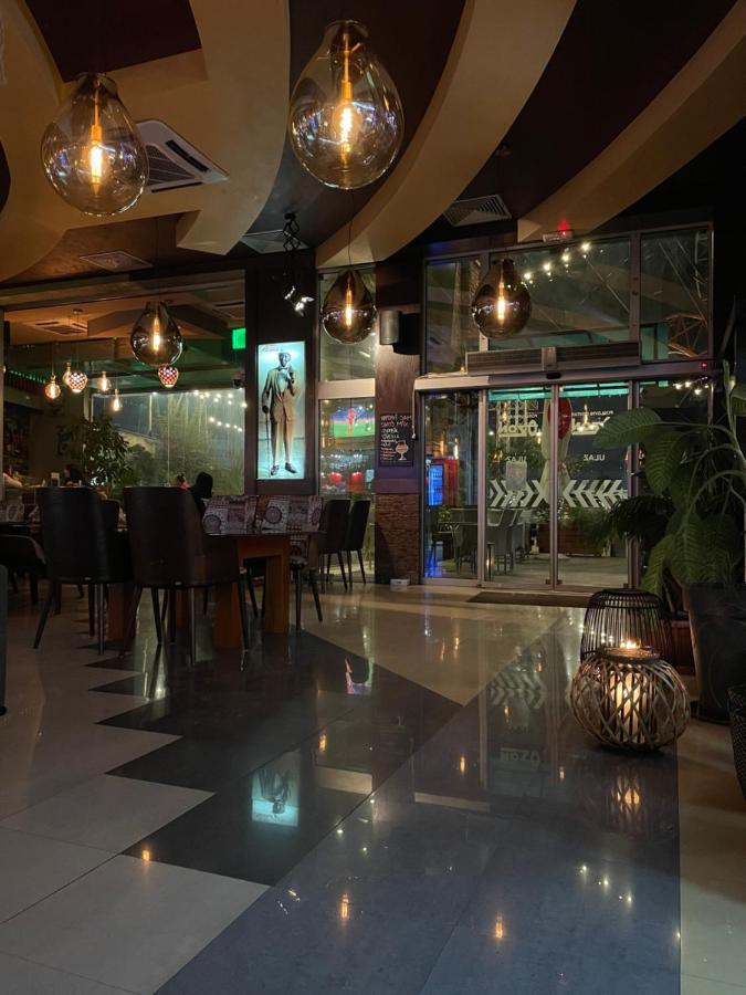 Hotel Havana 로즈니차 외부 사진