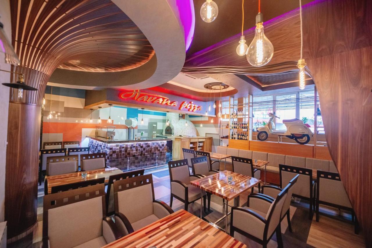 Hotel Havana 로즈니차 외부 사진