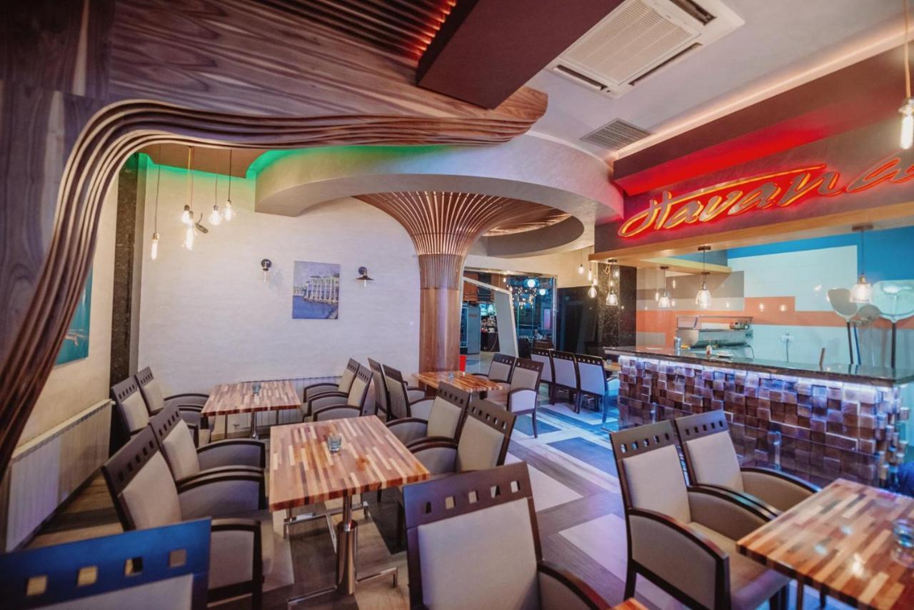 Hotel Havana 로즈니차 외부 사진