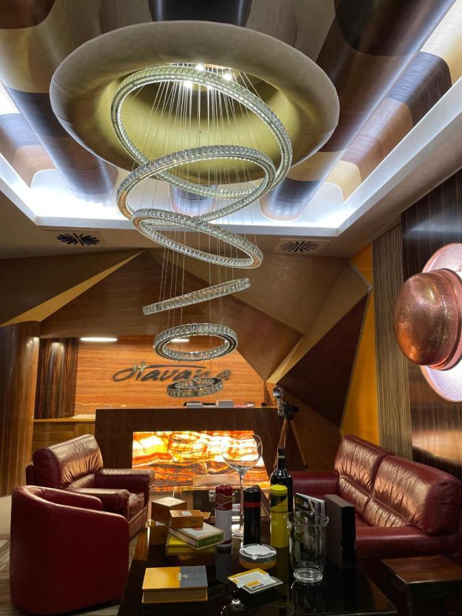 Hotel Havana 로즈니차 외부 사진